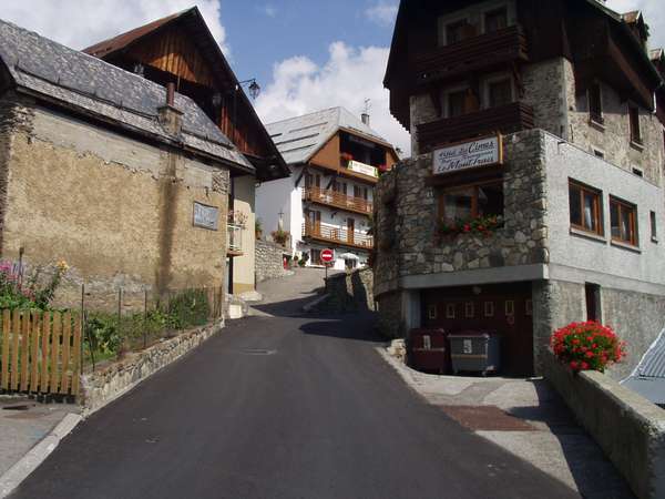 fichier 20020829_1439_arrivee_centre_ville-0.jpg