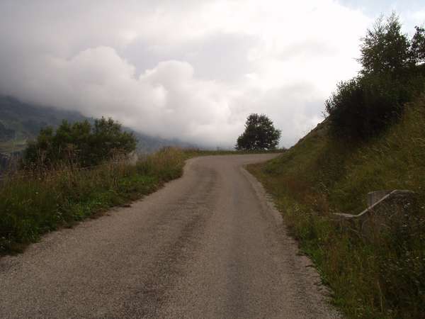 fichier 20020829_1552_route_vers_nuages-0.jpg