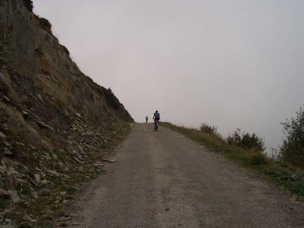 fichier 20020829_1710_006route_vers_nuages-0.jpg