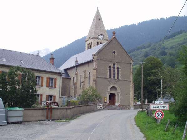 fichier 20020831_1429_lavaldens_eglise-0.jpg