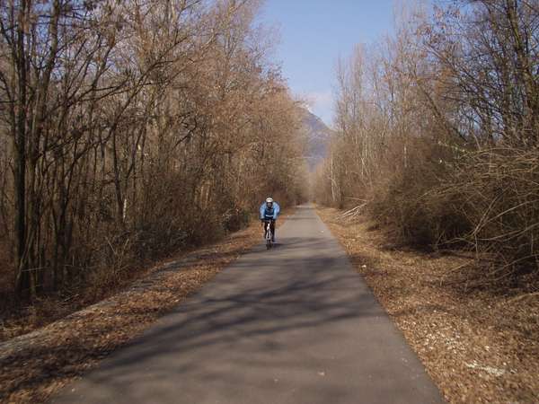 fichier 20050313_1052_piste_cyclable-0.jpg