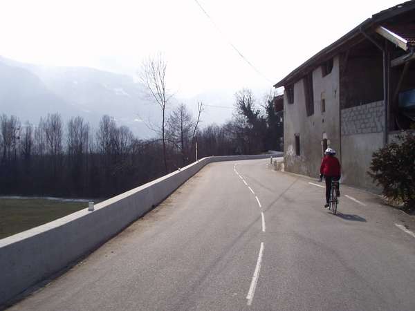 fichier 20050313_1159_route_d48-0.jpg