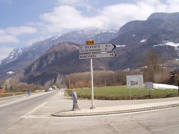 fichier 20050313_1244_d35_carrefour_n532-0.jpg