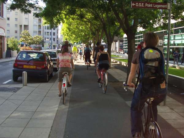 fichier 20050526_1818_004rue_pierre_semard-0.jpg