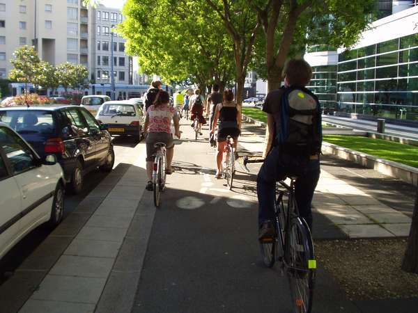 fichier 20050526_1818_005rue_pierre_semard-0.jpg