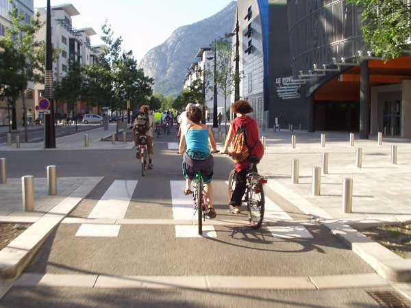 fichier 20050526_1822_001rue_doyen_weil-0.jpg