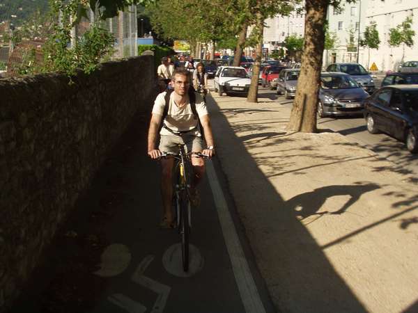 fichier 20050526_1828_rue_esclangon-0.jpg