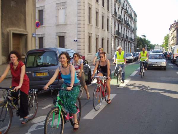 fichier 20050526_1837_002retour_rue_diderot-0.jpg