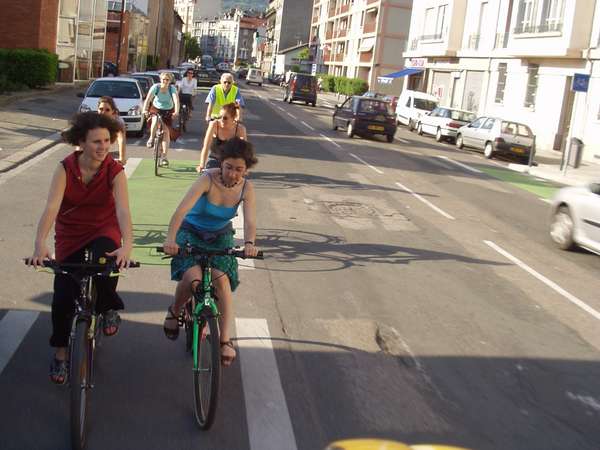 fichier 20050526_1839_003retour_rue_diderot-0.jpg