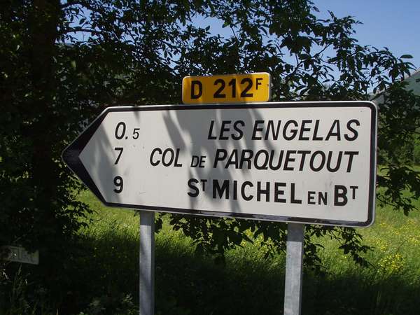 fichier 20050605_1238_001d212f_route_panneau_debut-0.jpg