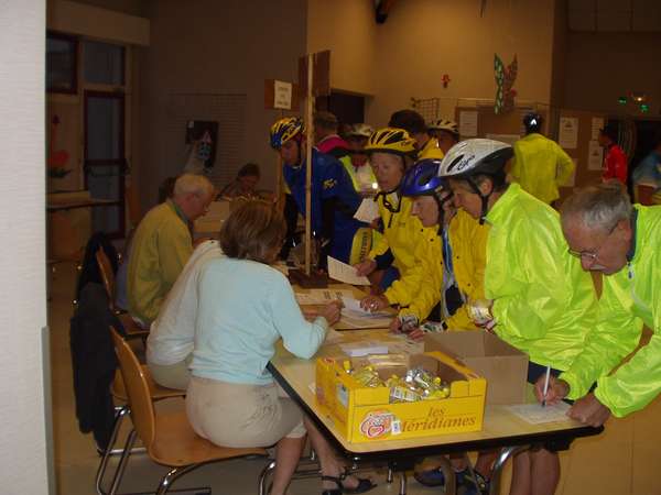 fichier 20050611_0538_002brc_salle_de_depart-0.jpg