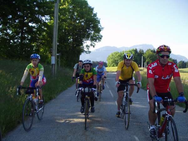 fichier 20050611_0805_001d28_vers_col_croix_1000martyrs_derriere-0.jpg