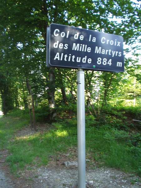 fichier 20050611_0810_d28_vers_col_croix_1000martyrs_panneau-0.jpg