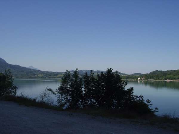 fichier 20050611_0931_001d921_lac_aiguebellette-0.jpg