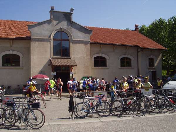 fichier 20050611_1038_002ravito_les_echelle-0.jpg