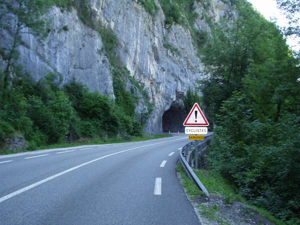 fichier 20050611_1137_002n6_vers_col_de_couz-0.jpg