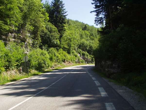 fichier 20050611_1141_n6_vers_col_de_couz-0.jpg