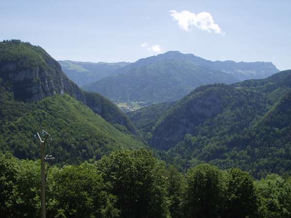 fichier 20050611_1228_002d45_corbel_chartreuse-0.jpg