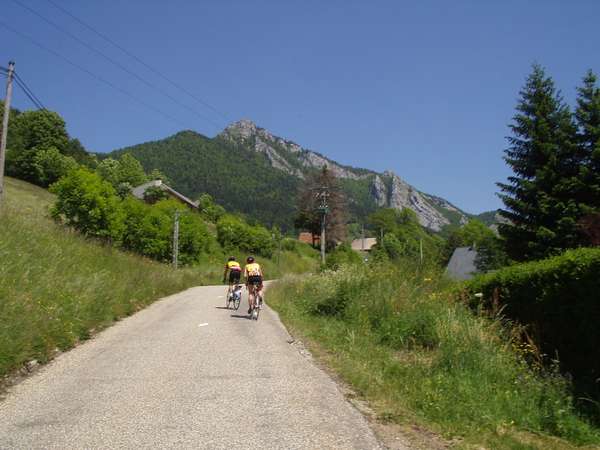 fichier 20050611_1235_d45_vers_col_de_la_cluse-0.jpg