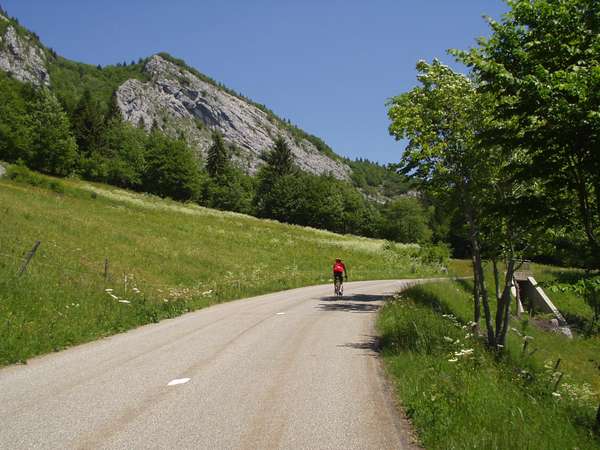 fichier 20050611_1248_d45_vers_col_de_la_cluse-0.jpg