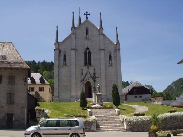 fichier 20050611_1344_001st_pierre_entremont_eglise-0.jpg