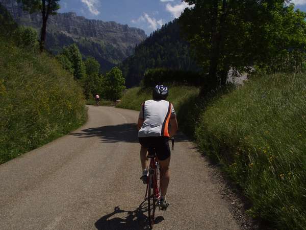 fichier 20050611_1420_003d512_vers_col_cucheron-0.jpg