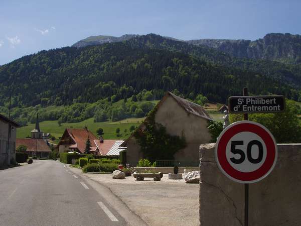 fichier 20050611_1425_001d512_vers_col_cucheron-0.jpg