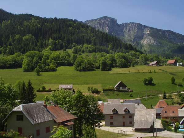 fichier 20050611_1427_d512_vers_col_cucheron_vue_chartreuse-0.jpg