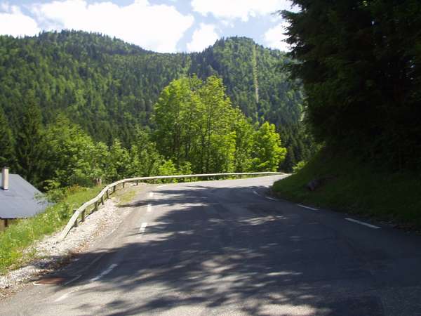 fichier 20050611_1437_001d512_vers_col_cucheron-0.jpg