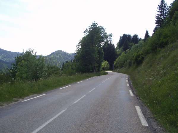 fichier 20050611_1537_d512_vers_col_porte-0.jpg