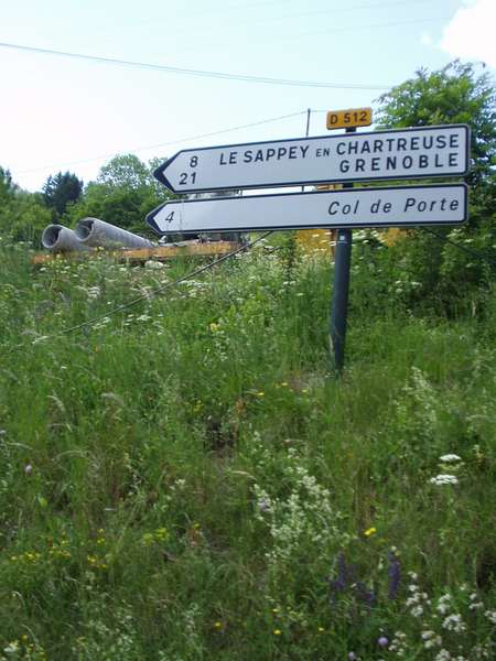 fichier 20050611_1540_d512_vers_col_porte_panneau-0.jpg