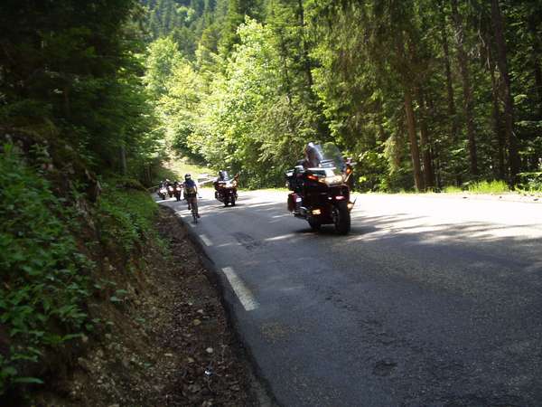 fichier 20050611_1552_001d512_vers_col_porte_motos-0.jpg