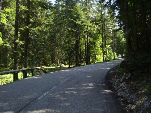 fichier 20050611_1603_d512_vers_col_porte-0.jpg