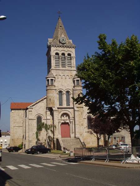 fichier 20050618_1610_002route_d62_pelusin_eglise-0.jpg