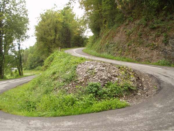 fichier 20050815_1007_001d24_route_virage-0.jpg