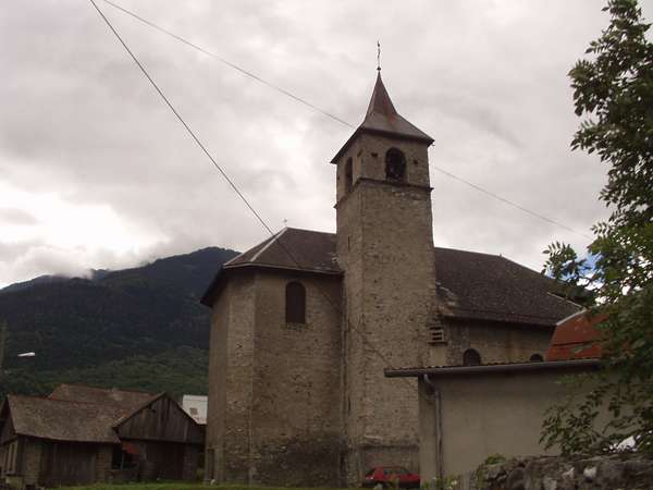 fichier 20050815_1323_d74_saint_etienne_de_cuines_eglise-0.jpg