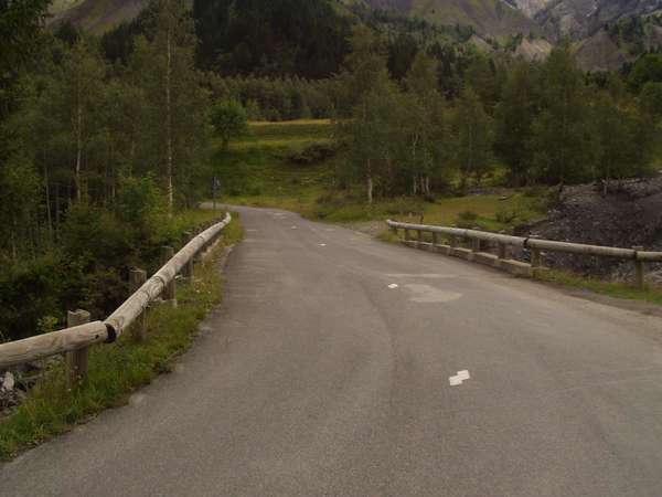 fichier 20050815_1452_001d927_route_pont_glandon-0.jpg