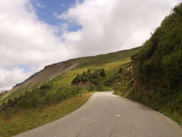 fichier 20050815_1522_d927_route-0.jpg