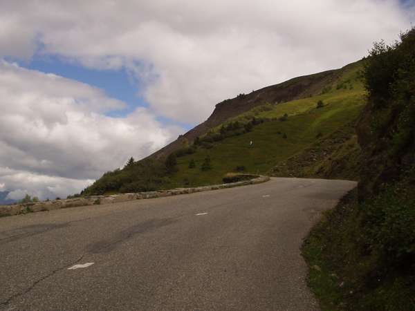 fichier 20050815_1525_d927_route-0.jpg