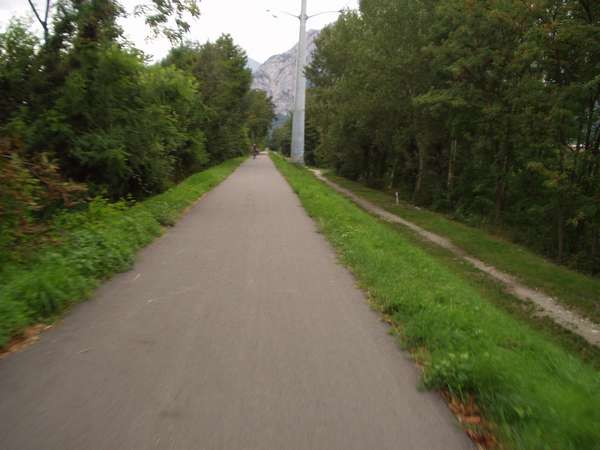 fichier 20050815_1844_piste_cyclable-0.jpg