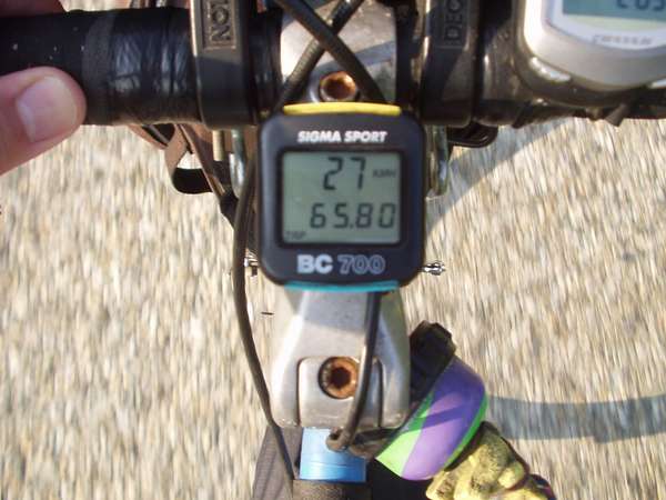 fichier 20050903_0917_004d125_route_compteur-0.jpg