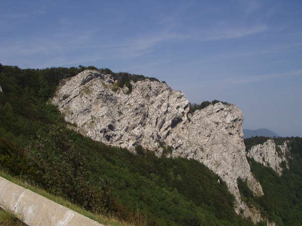 fichier 20050903_1255_d199_vue_rochers-0.jpg