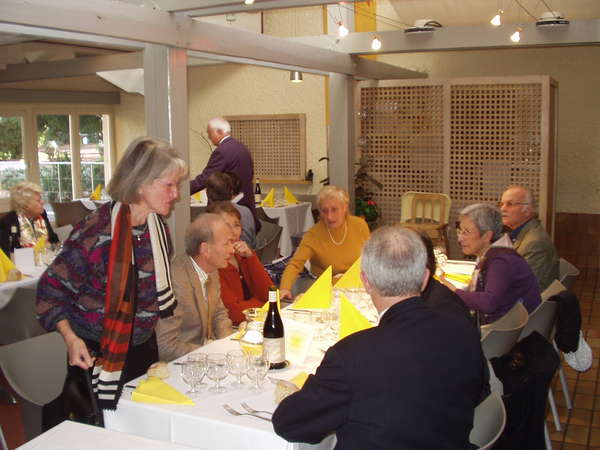 fichier 20051217_1245_001debut_repas-0.jpg