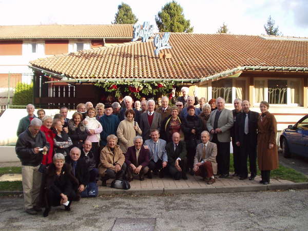 fichier 20051217_1506_001photo_de_groupe-0.jpg