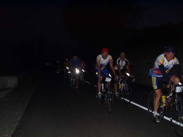 fichier 20060625_0500_cyclos_derriere-0.jpg