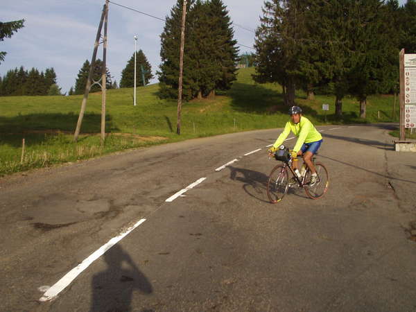 fichier 20060625_0711_002d913_route_arrivee_revard-0.jpg