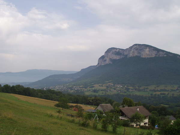 fichier 20060625_0833_002route_vers_marocaz_vue_bauge-0.jpg