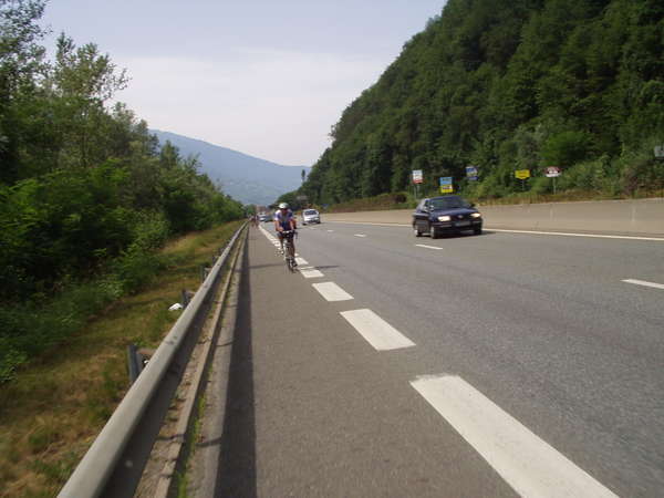 fichier 20060625_1114_001n212_route_apres_albertville-0.jpg