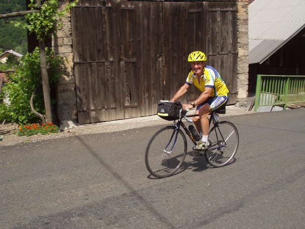 fichier 20060625_1155_d67_route_cyclos_yenne-0.jpg