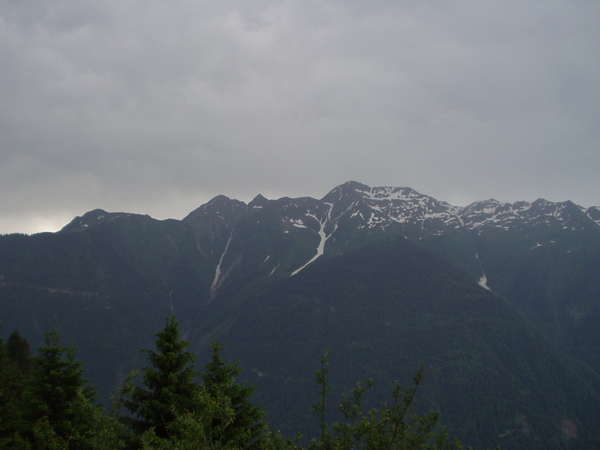 fichier 20060625_1334_001rf_route_avant_lorage-0.jpg